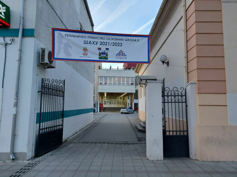 ŠKOLSKO REPUBLIČKO 2022 U STAROJ PAZOVI. 698 UČESNIKA NA POJEDINAČNOM FINALU!